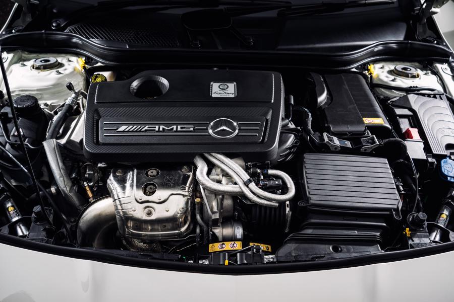  Mercedes-AMG CLA45 Shooting Brake 2015 года  (UK) (фото 23 из 30)